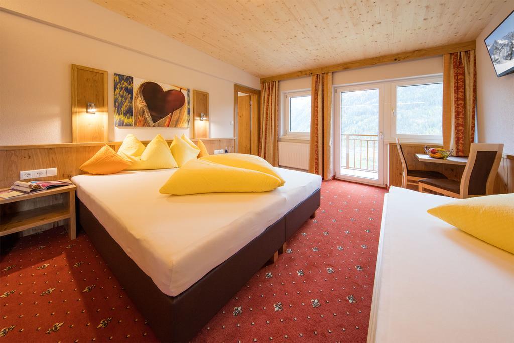 Haus Stefanie Hotel Solden Exterior photo
